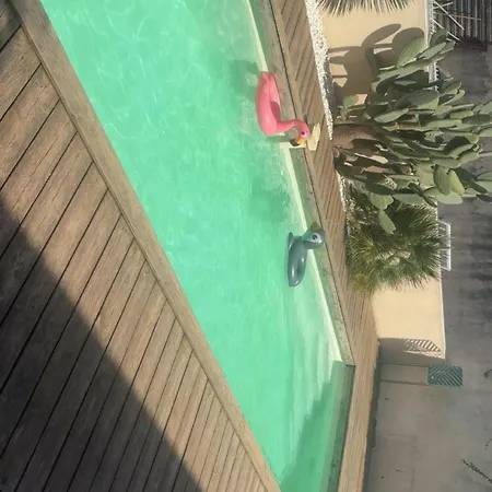 Beau Avec Piscine Chauffée Apartamento